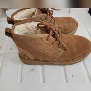 UGG Kids Neumel Tan Suede Lace-Up Boots , Size 4